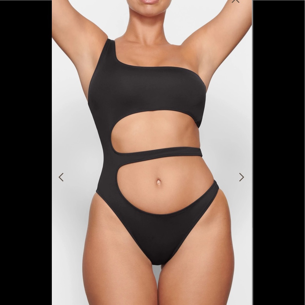 Skims Monokini